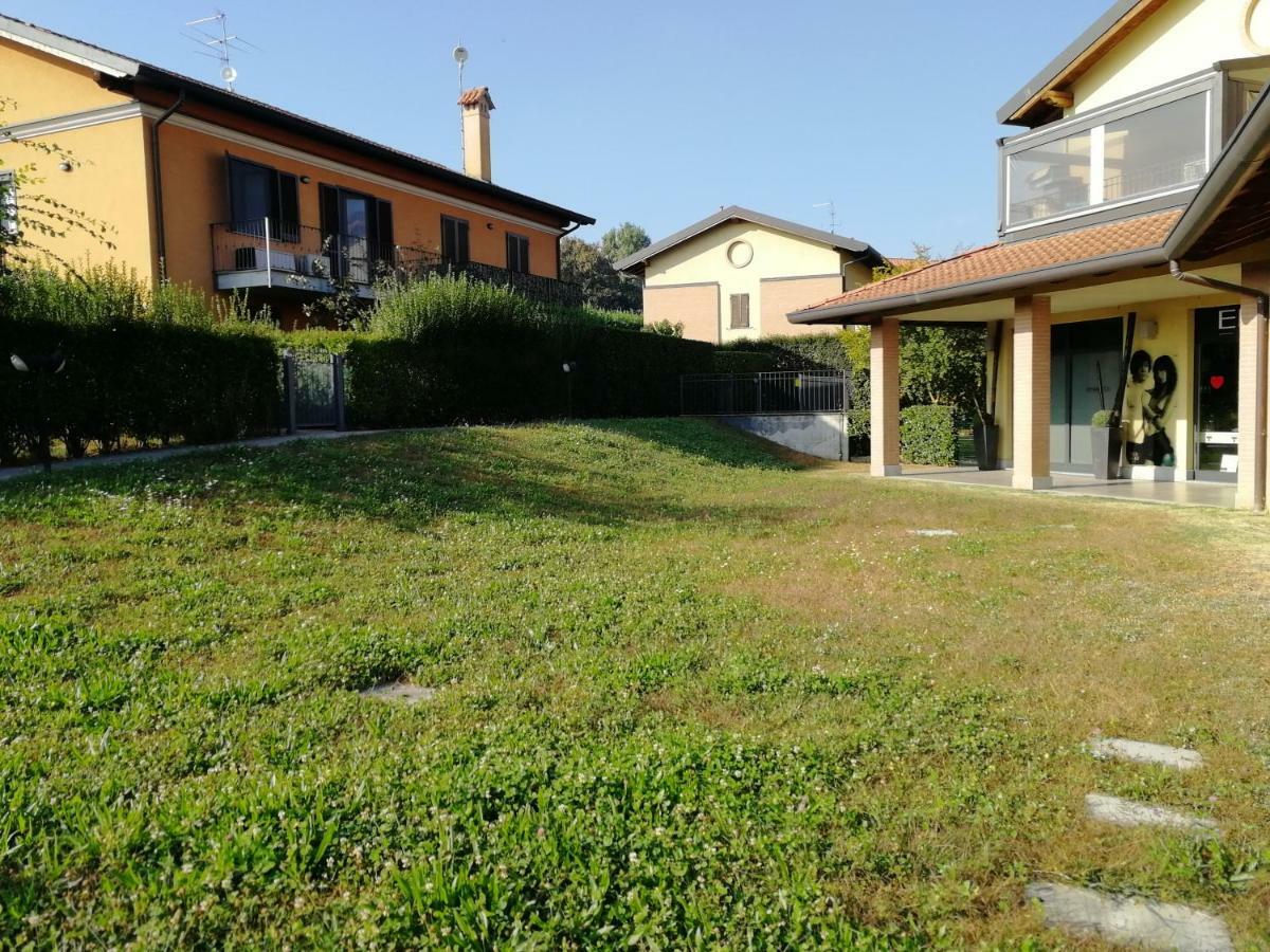 Monticello Golf Townhouse Apartment Cassina Rizzardi Екстериор снимка